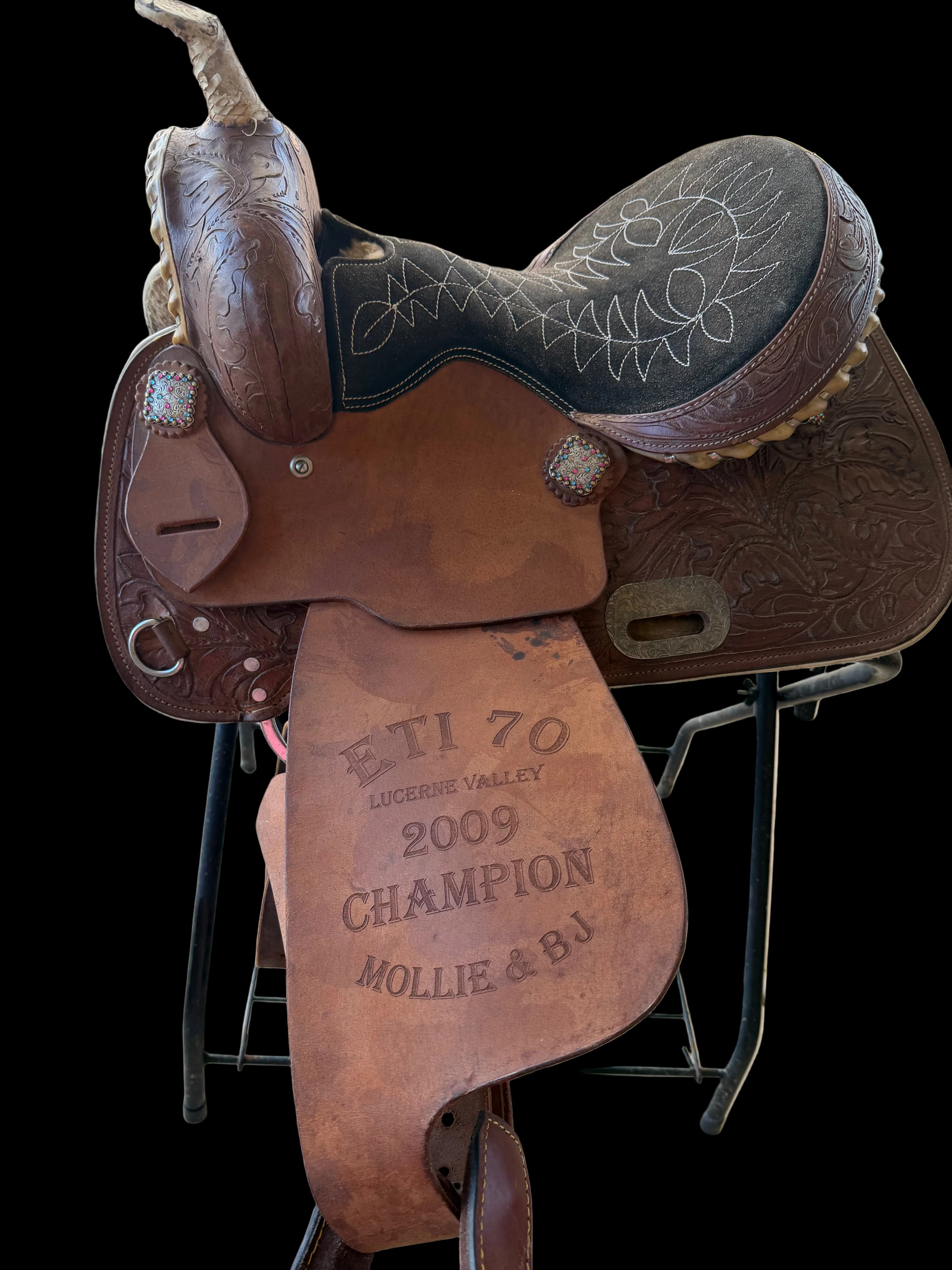 13.5 Youth trophy saddle