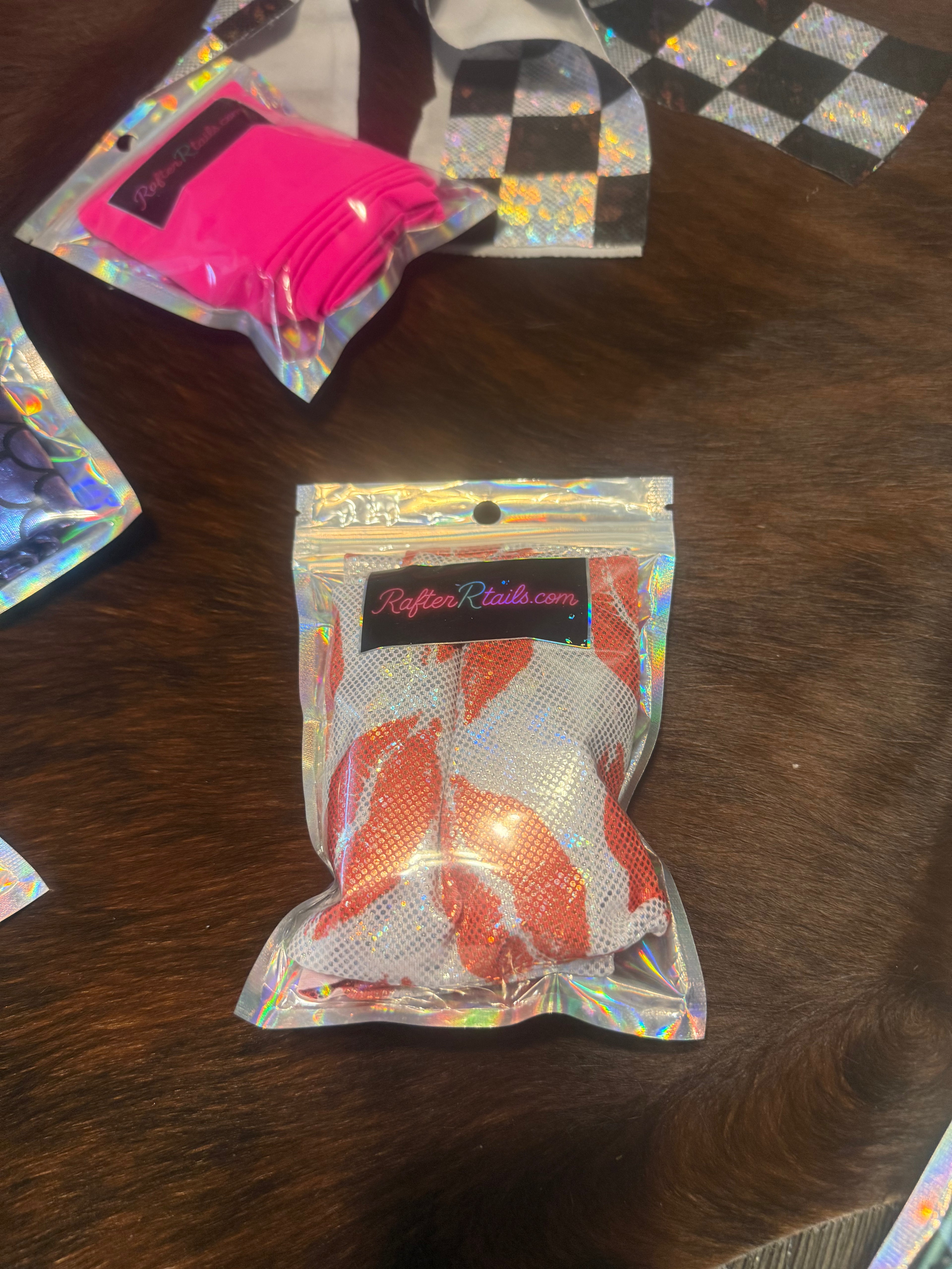 Rafter R Tails Tail Bag Iridescent Lips