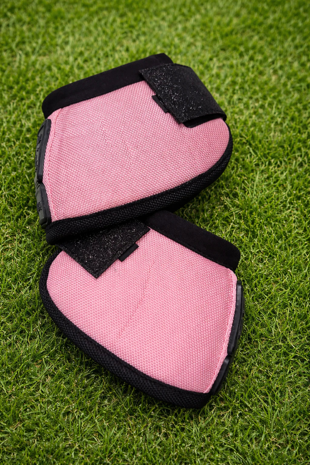 BARBIE BLACK GLITTER STRAP ULTRA PROTECTION BELL BOOTS - 2 PACK
